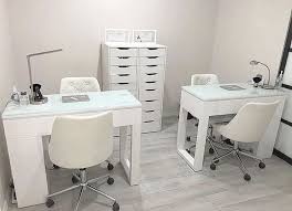 Small Nail Station Set Up Idea Home Beauty Salon Nail Salon Design Salon Decor
