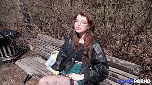 Je baise cette belle brunette dans tous les sens - XNXX.COM