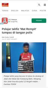 Check 'wartawan' translations into english. Kelantan Siapa Perasan Setiap Kali Orang2 Wartawan Facebook