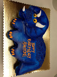 Dinosaur Birthday Cake For 6 Year Old Boy Pin By Ciara Lovik On Animal Theme Cakes Dinosaur Birthday Cakes Dinosaur Cupcakes Dinosaur Cupcake Cake