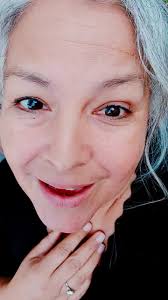 Dolores Wirth's Instagram, Twitter & Facebook