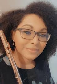 Sonja Giles's Instagram, Twitter & Facebook