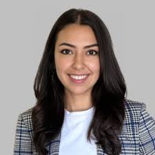 Entry-Level's Guide to Feedback from Senior Stakeholders