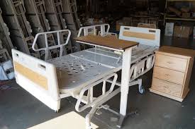 Hospital Beds Reconditioned Used Electric Hospital Beds For Hospitals Clinics Nursing Homes And Home Care Use Hospital Bed Home Bed Table