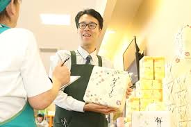 もち吉 関東営業所 関東エリア の正社員求人情報 中央区 店舗運営管理 和菓子製造 販売 もち吉