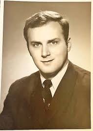 Tom Walinski's Instagram, Twitter & Facebook