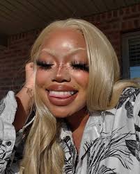 Sade Sims (sadesims22)