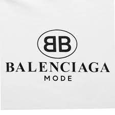 Givenchy logo, established by hubert de givenchy in 1952 30 Famous Bag Logos From Big Brands