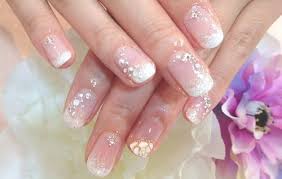 ウェディングネイル選びの３つのポイントとデザイン集 ネイル マニキュア ネイルマニキュア