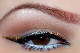 Ingin Tampil Dengan Mata Yang Lebih Segar Intip 6 Eyeliner Putih Yang Akan Membuatmu Menawan Apa Saja Ya Kira Kira Semua Halaman Grid