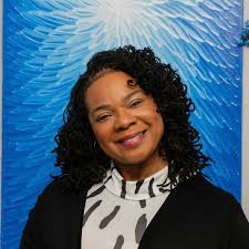 Belinda Douglas's Instagram, Twitter & Facebook