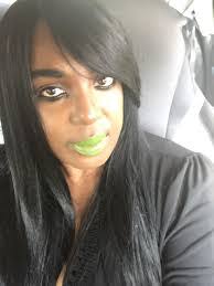 Mariana Cooley's Instagram, Twitter & Facebook