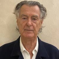 Julian Hale's Instagram, Twitter & Facebook