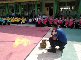 34 1 01 62 06 004. Pemadam Dki Jakarta Sur Twitter Infososialisasi Giat Pelatihan Dan Simulasi Penanggulangan Bahaya Kebakaran Tingkat Sekolah Yang Di Laksanakan Pada Hari Selasa 18 Desember 2018 Mulai 08 15 S D 09 30 Smk Negeri