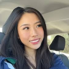 Natalie Hale's Instagram, Twitter & Facebook