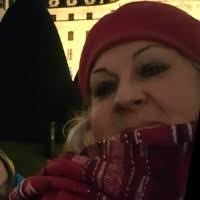 Barbara Lewellen's Instagram, Twitter & Facebook