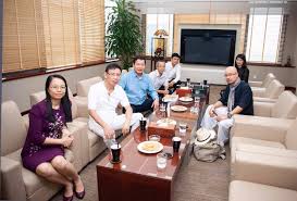 Ông đặng lê nguyên vũ được chia 4.687 tỷ đồng. Co Hai Ä'áº·ng Le Nguyen VÅ© Má»™t Khi Ä'áº¯c Ä'áº¡o ThÄƒng Hoa Va Má»™t Gáº§n Vá»›i Binh ThÆ°á»ng HÆ¡n Khi á»Ÿ Toa