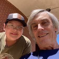 Pond Prowler 8 with a 9.9 2-stroke motor speed