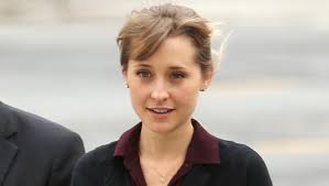Allison mack is a predator and an evil human. Nxivm Sex Cult Case Allison Mack Keith Raniere Go On Trial Oct 1