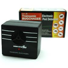 Use anywhere, indoors or out intense, variable pitch ultrasonic and sonic sound waves repel pests. Transonic Pro Ultrasonic And Sonic Pest Repeller By Bird X