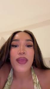 Kimberly Stephan's Instagram, Twitter & Facebook