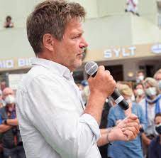 Habeck warnt grüne vor dem abheben. 38cijs2egrp50m