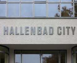 Fassadenschrift Aus Aluminium Fur Hallenbad City In Zurich Hallenbad Metall Schrift Fassade