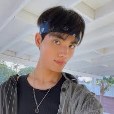 Billy Quach (@billyquach) • Instagram photos and videos