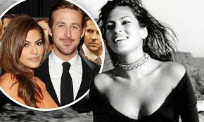 Fanpage daily instagram for canadian actor, director, writer and musician ryan thomas gosling. Eva Mendes Says She D Rather Be Home With Her Man Ryan Gosling Than Anywhere Else In The World Daily Mail Online