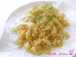 Incorporate i finocchi preparati, mescolate e unite 1 mestolo di brodo caldo. Risotto Sgonfia Pancia Al Finocchio Ricette In Armonia