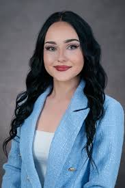 STEM Dana 24. travnja 2019. godine našu školu je posjetila Kelly Witter,  koordinatorica STEM programa i stručnjakinja iz Američke agencije za  zaštitu okoliša (EPA). Naša škola je jedna od učesnika STEM programa