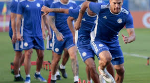 Se entrenó luego de lo que fue el empate ante chile en el debut en la copa américa y apareció un nombre que ayer no pudo estar: Diario Hoy Berizzo Cambiaria Medio Equipo Para Medir A La Argentina