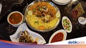 Cara membuat selai nanas ala chef terabal abal sedunia. Makan Nasi Mandi Dan Kebuli Enak Untuk Buka Puasa Di 5 Tempat Ini