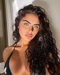 Lauren Hamden - Free pics, galleries & more at Babepedia