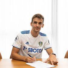 Pagina echipei leeds) și paginile competițiilor (champions. Diego Llorente S Leeds United Squad Number Revealed After Spain International Completes Transfer Leeds Live