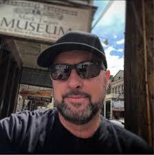 Billy Tolley's Instagram, Twitter & Facebook