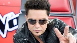 Éric Lapointe coach à l'émission LA VOIX