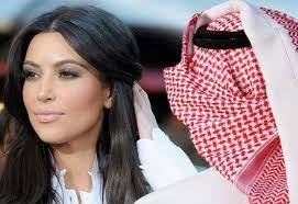 عرض فيلم إباحي آخر بمشاركة الممثلة الاباحية الأمريكية كيم كارداشيان للبيع في مزاد علني بسعر 30 مليون دولار وقال مصدر غير معروف أن الفيديو الجدي blog blog posts