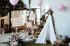I absolutely love the setting and details of this woodland themed party! Kara S Party Ideas Enchanted Woodland Forest Birthday Party Kara S Party Ideas