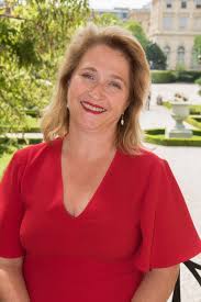 Discover véronique gens's top songs & albums, curated artist radio stations & more. Datei Veronique Hammerer 2 Jpg Wikipedia