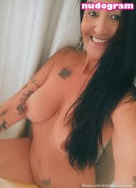 Coroa Rosa  coroarosaa Procurene gole OnlyFans fotografije 6 - Nudogram  v2.1