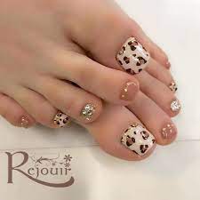 Quien sabe aprovechar este aspecto, tendrá un día lleno de elogios. Pedicure Y Disenos Para Unas Pies De Moda Tendencias 2019 Cute Toe Nails Pretty Toe Nails Toe Nails