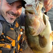 NautiFish a quick Thursday night sexy bass. 22-inches 6.5lbs