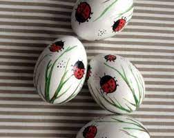set of 5 white black hand decorated painted madeira easter egg with angels easter egg painting easter crafts easter egg crafts