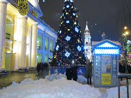 O Christmas Tree Trimming Traditions Around The World Tree City News