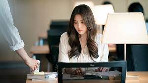 Han so hee lahir di ulsan, kore selatan, pada 18 november 1994. The Wolrd Of The Married Episodes 9 16 Fashion Han So Hee As Yeo Da Kyung Inkistyle