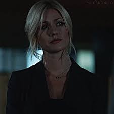 Casey Barlow's Instagram, Twitter & Facebook