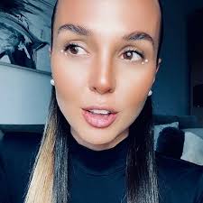 PORTAL: AN INTRODUCTION TO HUMAN PROMPTING: Amazon.co.uk: Saravia, Emma:  9798329041842: Books