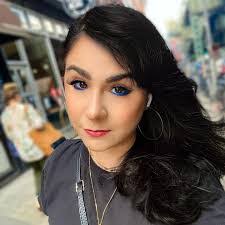 Lena Leon's Instagram, Twitter & Facebook