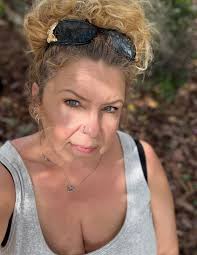 Note: I remember this lady “Jinxie”. Only met her a couple times at her  home during my wk and at waugh pt. once. Her husband Warren was a car  salesman for many